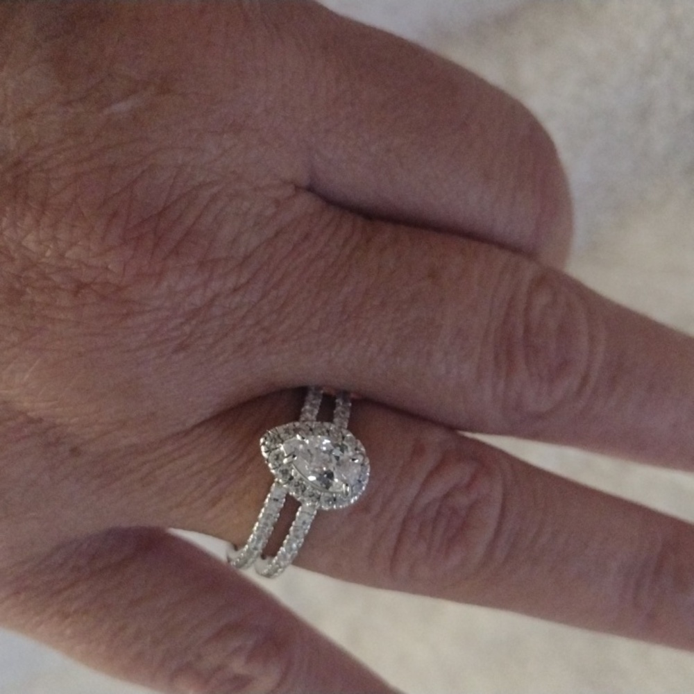 Ring - Picture 3 of 3